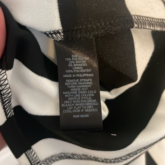 Express fitted dress - Picture 8 of 8